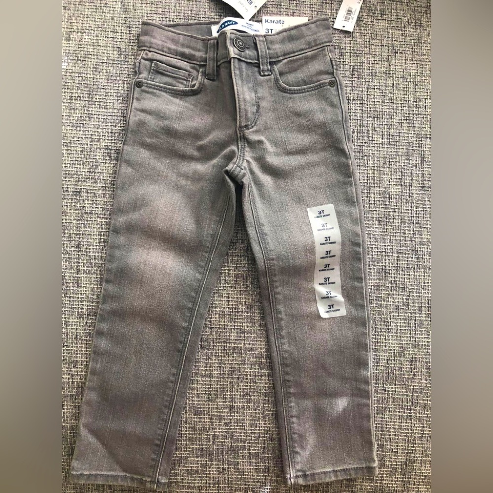 New Old Navy size 3t Karate jeans boys grey jeans stretch skinny fit